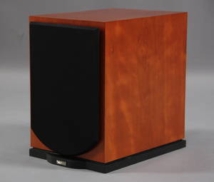 Avance Subwoofer, model Dana Sub 600