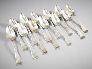 Dessertskedar i silver