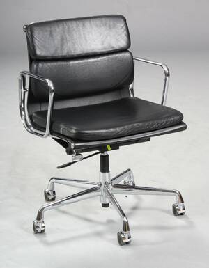 Charles Eames. Soft Pad kontorstol, model EA-217