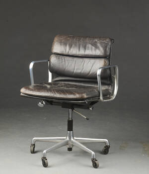 Charles Eames. Soft Pad kontorstol, Model EA-217