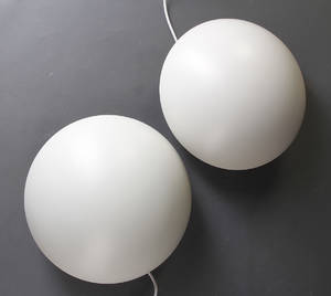 Poul Henningsen. To væglamper, PH-Hat 2