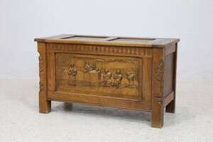 KISTA med skuren dekor, ek