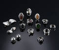 N. E. From. Samling ringe og øreclips af sterlingsølv, bl.a. prydet med rav 17