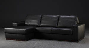 Tre-pers. sofa med chaiselong. Model Toledo