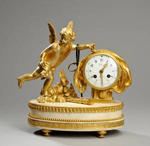 Fransk kaminur af forgyldt bronze og marmor, ca. 1900