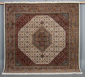 Indisk Bidjar, 253 x 249 cm