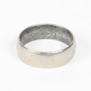 RING vitguld, 18K, 9,4g