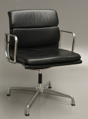 Charles Eames. Sæt på fire armstole, model EA 208 Full Leather 4