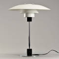 Poul Henningsen 1894-1967. PH 43 bordlampe