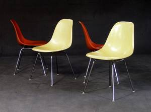 Ray  Charles Eames, vier Schalenstühle 4