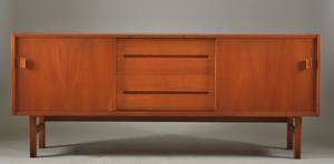 Troeds, sideboard i teak