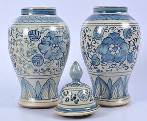 URNOR, 1 par, keramik, 1900-talets senare hälft.