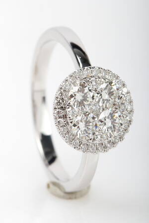 Blomsterring m brillanter, 14 kt rhod. guld, 0.65 ct