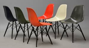 Charles Eames. Sæt på seks skalstole, multicolor, model DSW. 6 