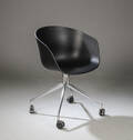 Hee Welling for HAY. Skalstol med hjul. Model. About a chair. AAC24 