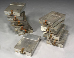 10 Bankboksearkivkasser  10