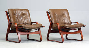 Par hvilestole i bøffelskind 2