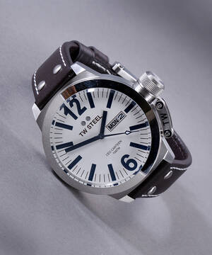 TW Steel CE1006. Oversize herreur i stål med hvid skive