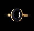 Ring i 18 k guld safir