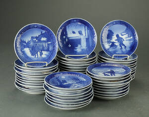 Royal Copenhagen. Diverse juleplatter. 53