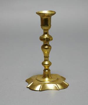 Ljusstake senbarock mässing