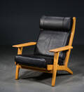 Hans J. Wegner. Lænestol model GE290A, sort læder 