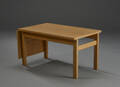 Hans J. Wegner. Sofabord af lakeret egetræ