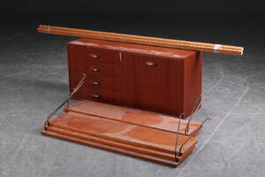 Væghængt reolsystem af teak 9