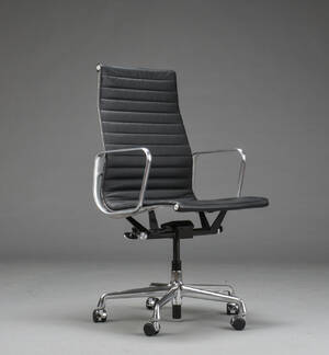 Charles Eames. Kontorstol model EA-337, Aluminum Group Executive chair, sort læder 