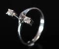 Hvidguldsring med brillanter, ca. 0.2 ct.