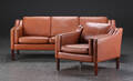 Tre-pers. sofa samt lænestol, dansk møbelproducent 2