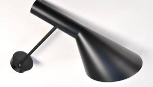 Arne Jacobsen 1902- 1971. AJ-væglampe