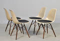 Charles Eames 1907-1978. Sæt på fire skalstole, model DSW 4