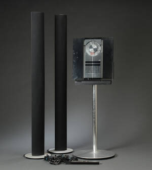 Bang  Olufsen. BeoCenter 2300, samt par Beolab 6000 højttalere 5