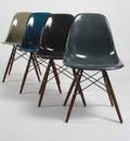 Charles Eames Sæt på fire skalstole, multifarvede 4