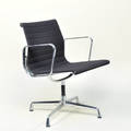 Charles Eames 1907 - 1978. Kontorstol, model EA-108, sort hopsak