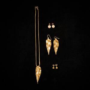 Örhängen,  halsband