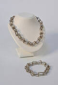 Halskæde og armlænke af sterlingsølv. 2 Denne vare er sat til omsalg under nyt varenummer 4115577