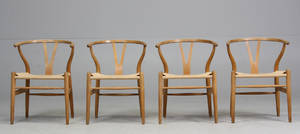 Hans J. Wegner 1914 - 2007. Sæt på fire Y-stole i patineret eg, model CH-24 4