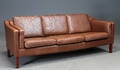 Dansk møbelproducent. Tre-personers sofa, brunt læder bøffellæder 