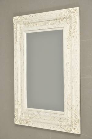 Stort figurspejl i ramme af hvidmalet træ 60x150 cm.