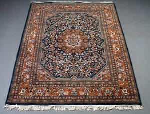 Persisk Keshan 242 x 195 cm. 