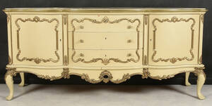 SIDEBOARD, bemålat och förgyllt trä, Georg Koefoed, Danmark, 1900-talets första hälft.