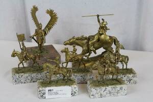 GJUTNA FIGURER H 10-17 CM INKL SOCKEL