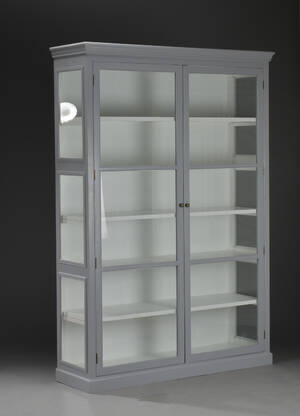 Vitrineskab, gråmalet græ