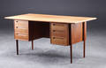 Dansk møbelproducent. Fristående skrivebord - Teak.
