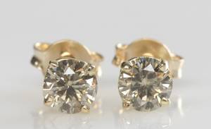 Par brillantørestikker, ca. 0.76 ct 2