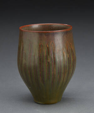 Eva Stæhr-Nielsen for Saxbo. Vase af glaseret stentøj, dessin 148