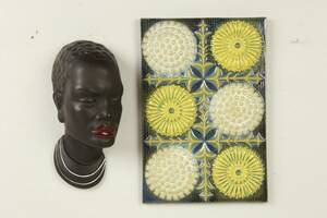 VÄGGDEKORATION, Österrike, samt VÄGGPLATTA, Ego Stengods