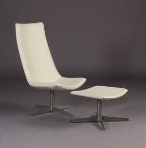 Lænestol samt skammel 2